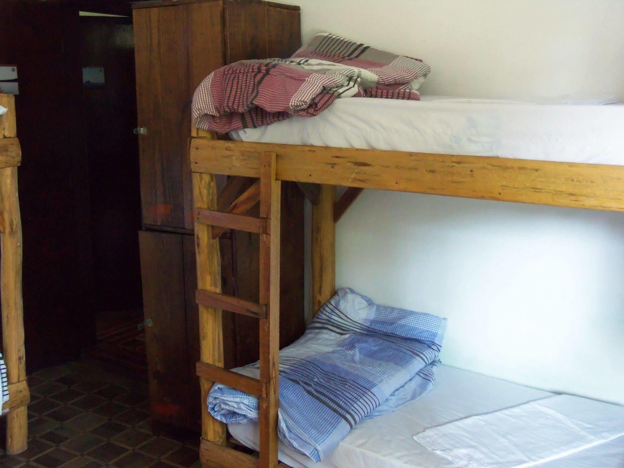 Curitiba Backpackers Hostel エクステリア 写真